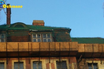 Siatki Sopot - Zabezpieczenie starej spadającej dachówki z dachu dla terenów Sopotu